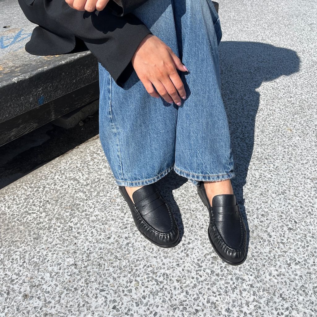 CS8775_-_1_-_PARIS_AND_ME_PLAIN_-_0001_BLACK_-_Extra_1.jpg